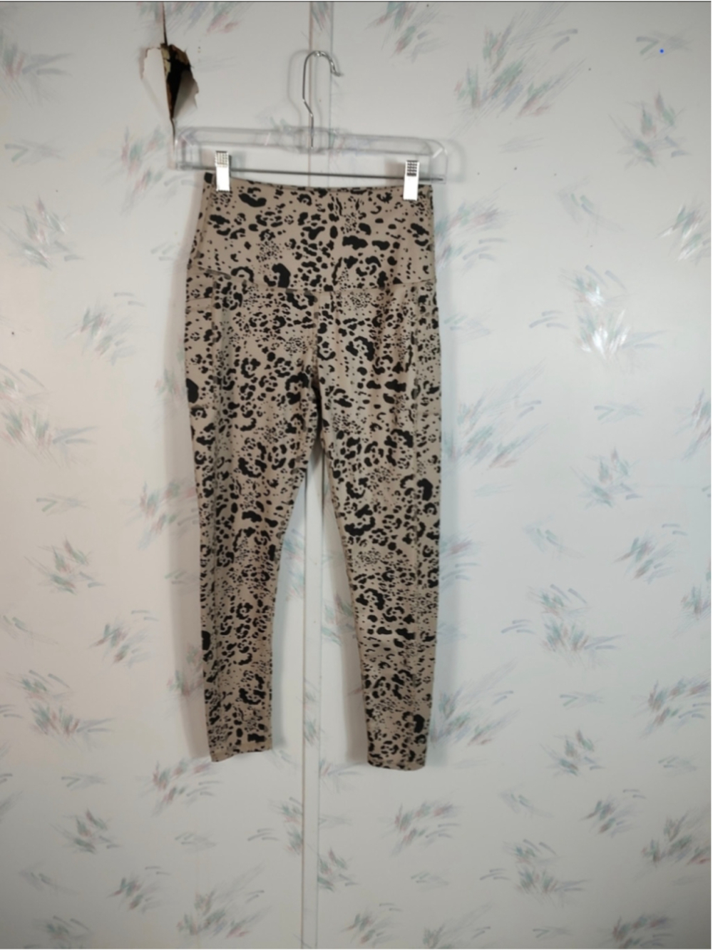 Women's LegEnd Animal Print Leggings, Beige and Black Small
